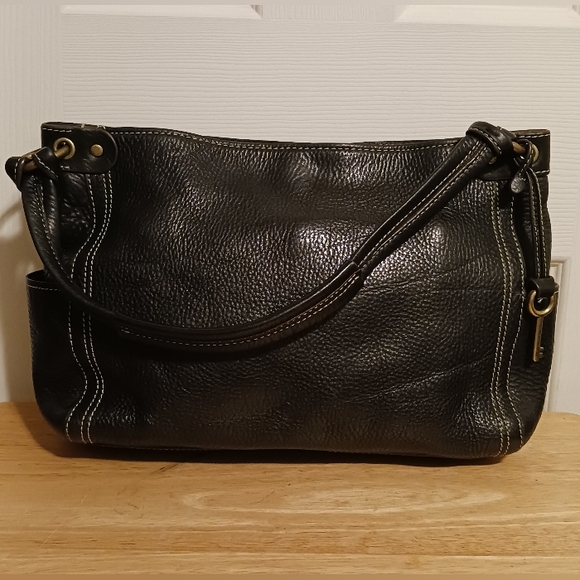 Fossil Handbags - Fossil Vintage Black Pebbled Leather Shoulder Bag 75082 Key Charm Snap Closure